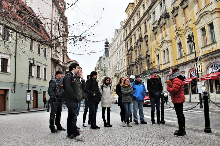 Prague Old Town, Medieval Underground and Dungeon Historical Tour