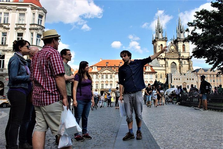 Prague Old Town, Medieval Underground and Dungeon Historical Tour