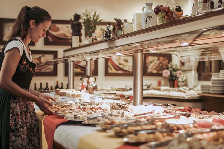 German Night - Dinner and Folklore