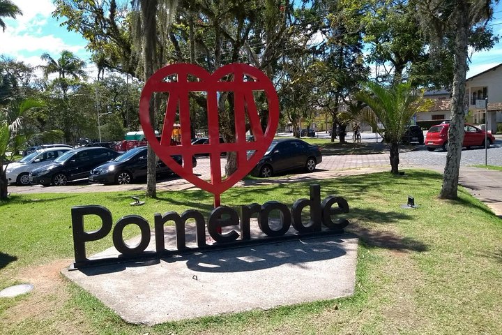 Tour Blumenau & Pomerode from Balneário Camboriú