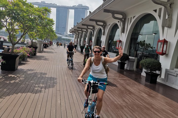 Lion City Bike Tour of Singapore