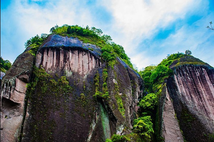 3-Day Private Tour to the World's natural and cultural heritage Mount Wuyi