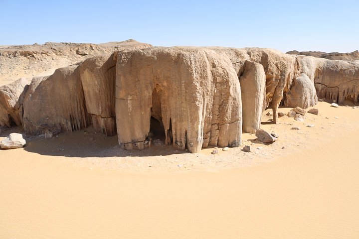 Bahariya Oasis: Desert Tour Package 2 Nights / 3 Days From Cairo