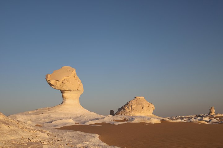 Bahariya Oasis: Desert Tour Package 2 Nights / 3 Days From Cairo