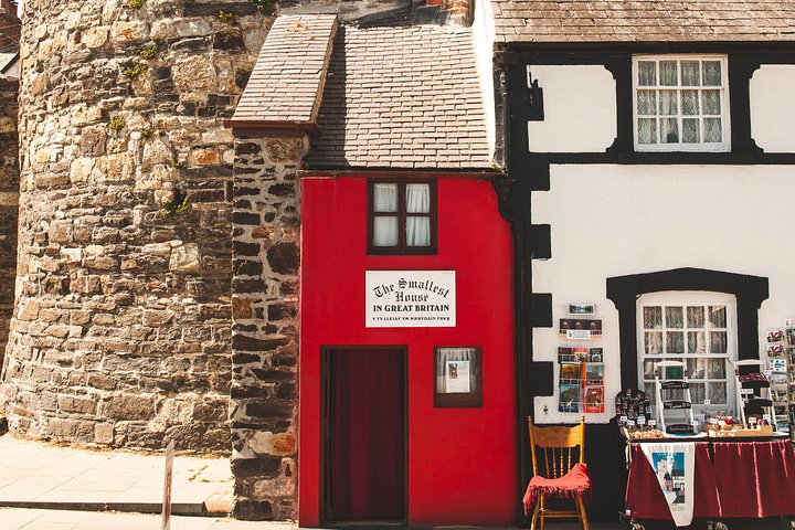 Snowdonia & Chester Day Tour from Manchester Including Admission
