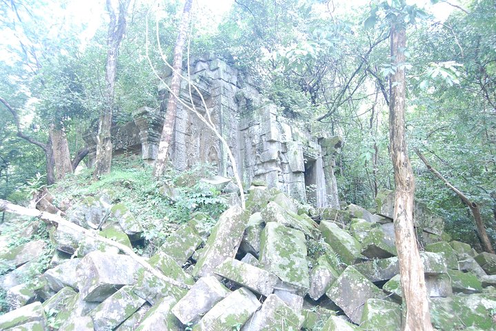 Two Days Angkor Wat Park-Beng Mealea and Kampong Phluk Village