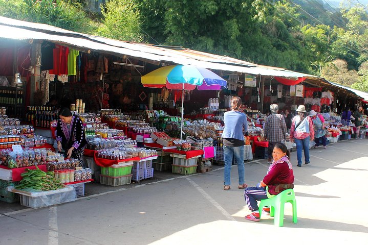 Doi Inthanon, Waterfall+Royal Project from Chiang Mai with Lunch