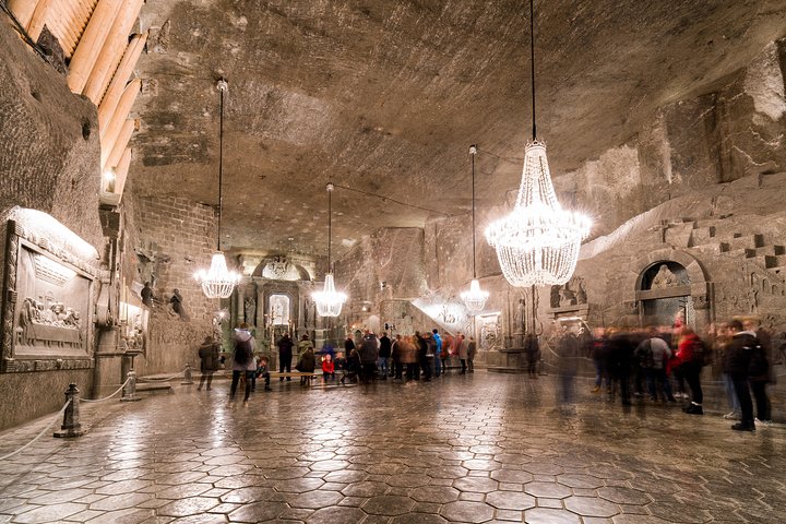 Auschwitz Birkenau and Wieliczka Salt Mine Guided Full Day Tour