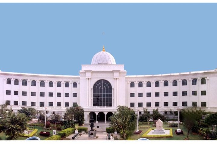 Full day guided tour of Hyderabad