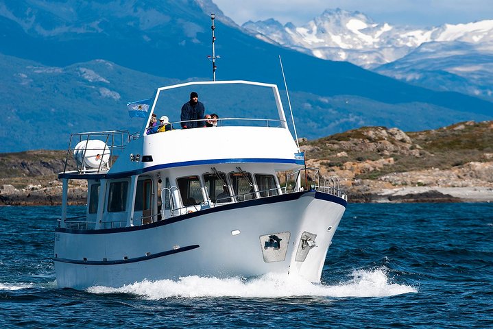 Beagle Channel Navigation with Minitrekking