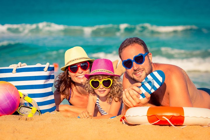 50' Luxury Yacht. Private Full or Half Day Catamaran Snorkel, & Beach Experience