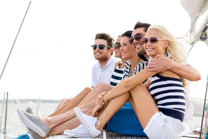 50' Luxury Yacht. Private Full or Half Day Catamaran Snorkel, & Beach Experience