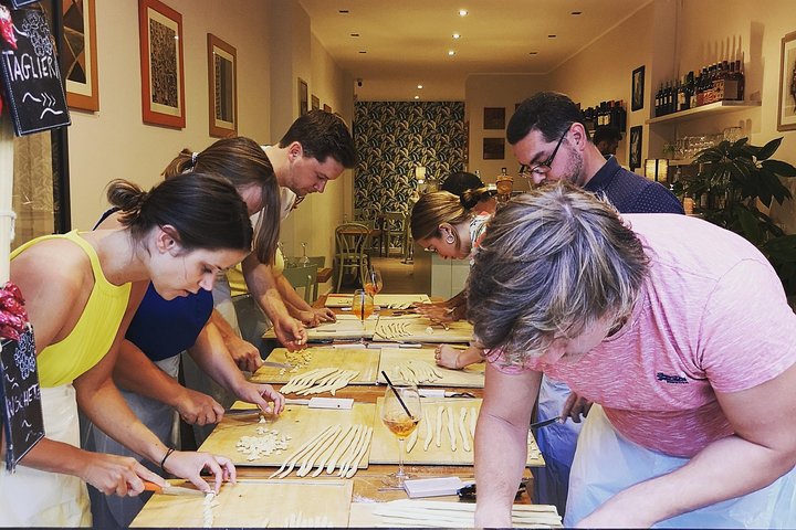 Orecchiette Cooking Class and Wine in Lecce