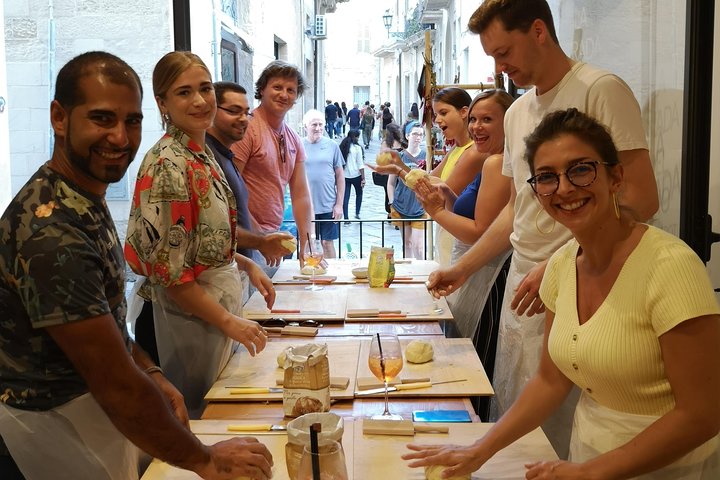 Orecchiette Cooking Class and Wine in Lecce