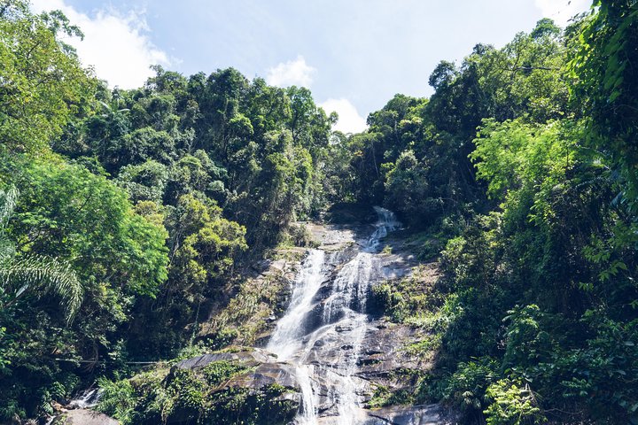 Rio: Tijuca Rainforest Hike, Wildlife, Waterfalls & Caves