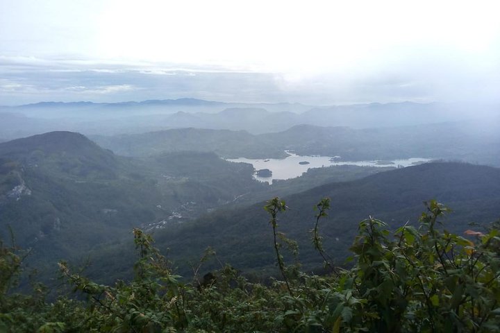 Full moon pilgrimage up the sacred mountain – Adam’s Peak