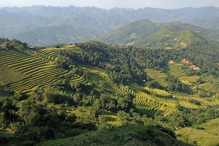 Ha Giang Loop Private Motobike Tour - 4 Days and 3 Nights!