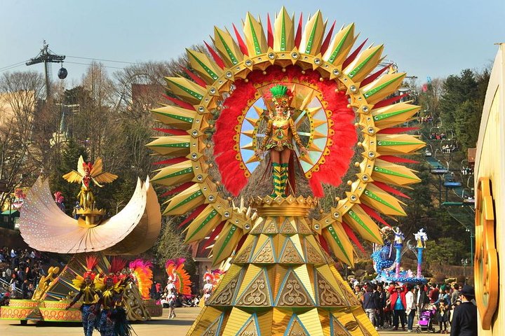 Everland Resort (the world’s 7th-largest theme park)