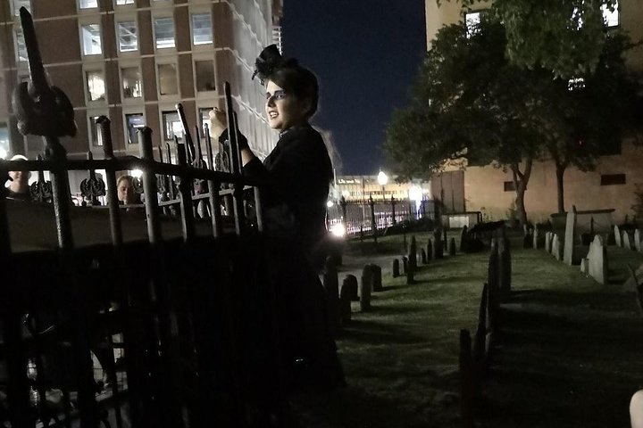 Boston Ghosts and Gravestones Trolley Tour