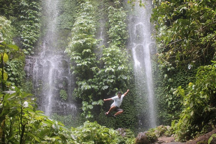 Lombok Private Tour Waterfall And Traditional Village Including Beach