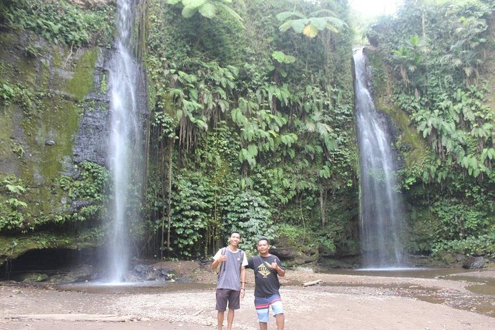 Lombok Private Tour Waterfall And Traditional Village Including Beach
