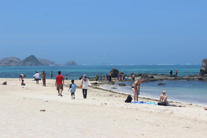 Lombok Private Tour Waterfall And Traditional Village Including Beach