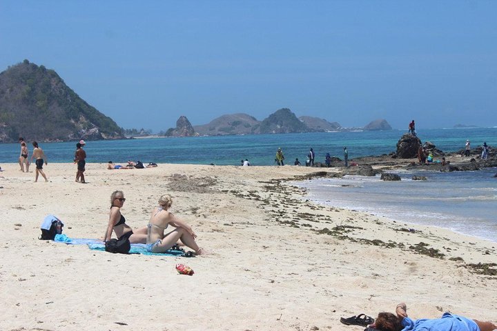 Lombok Private Tour Waterfall And Traditional Village Including Beach