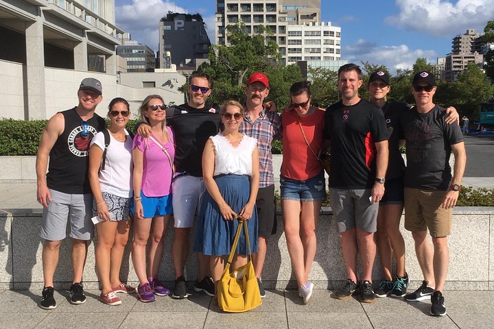 Hiroshima & Miyajima in 1 Day: Private Tour, Licensed Guide