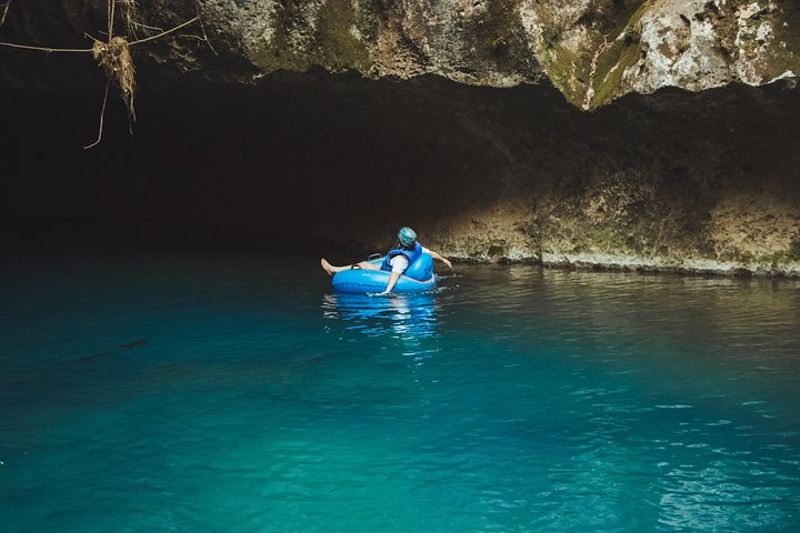 Cave Tubing with local tour Guide and Belizean Lunch