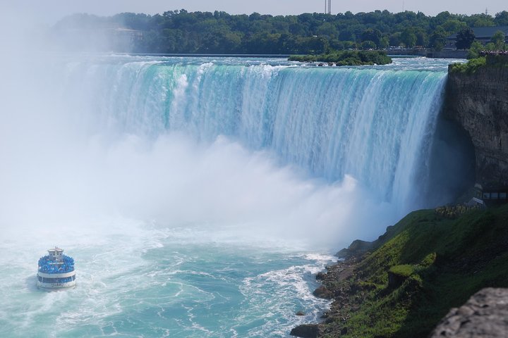 All Inclusive Niagara Falls USA Tour W/Boat Ride,Cave & Much MORE