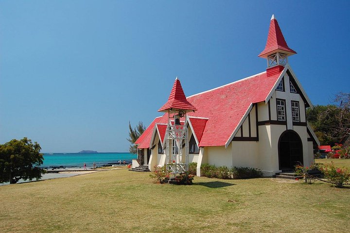 Private taxi : North guided tour of mauritius.