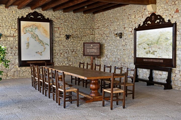 Grand tour of Valpolicella : Amarone focus, 2 Wineries and Lunch