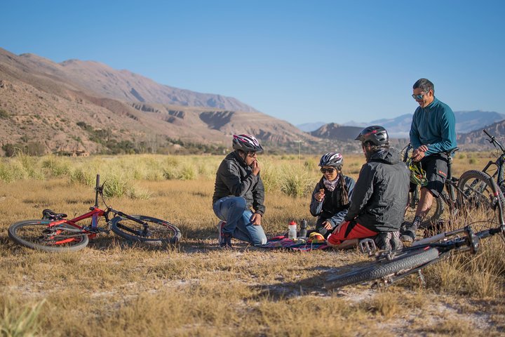 Mountain biking in the surroundings of Tilcara