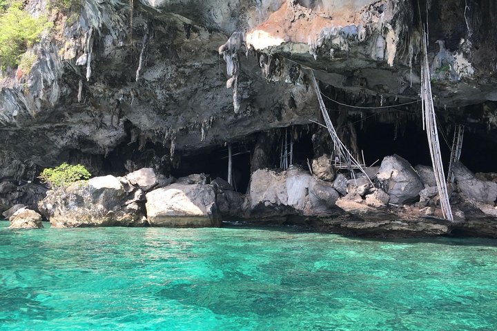 Phi Phi Islands Adventure Day Trip w/ Seaview Lunch by V. Marine