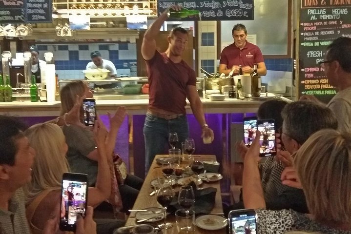 Madrid Tapas & Wine Tasting Food Tour – Small Group Local Bars