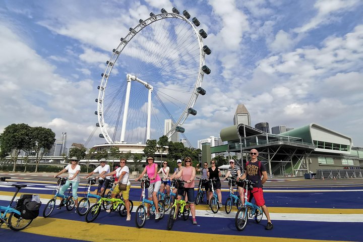 Lion City Bike Tour of Singapore