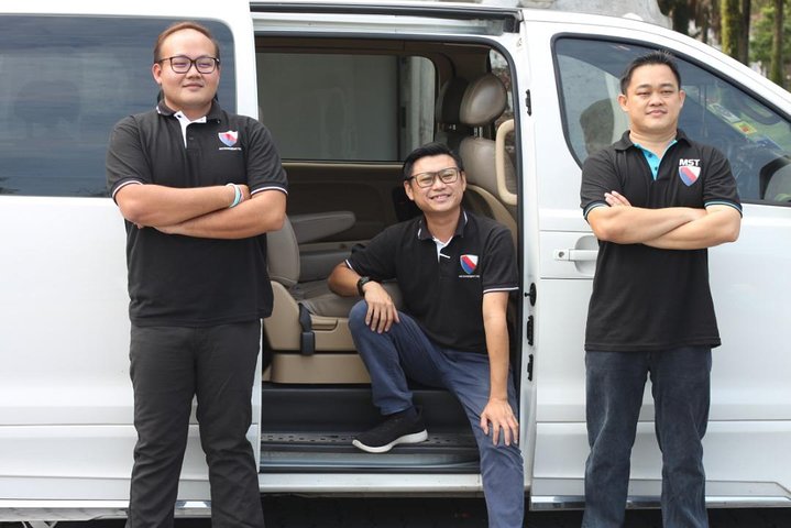Chauffeur: Kuantan to Singapore Car Transfer
