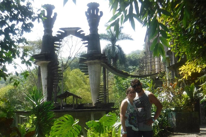 Surrealist Garden Tour in Xilitla and Sotano de las Huahuas