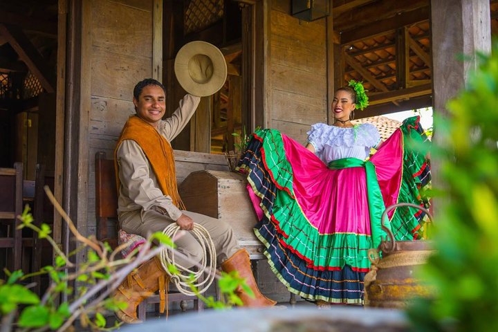 Safari Palo verde river cruise, sugarcane liquor & cultural tour
