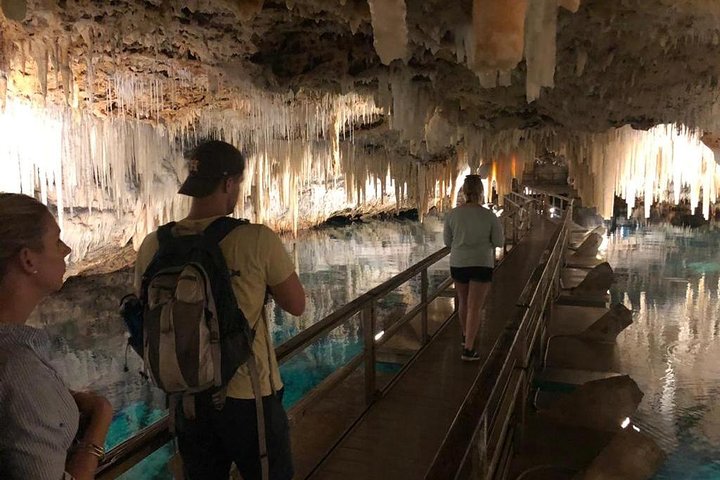 Bermuda Aquarium and Crystal Caves Admission