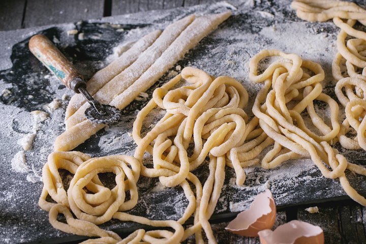 Small Group Market tour and Cooking class in Pavia