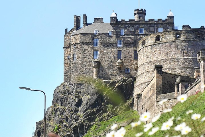 Edinburgh Castle Guided Walking Tour - Entry Tickets Included