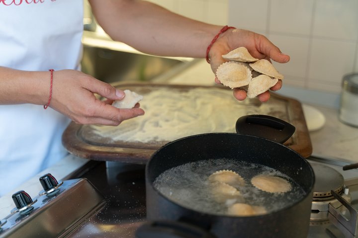 Small group Pasta and Tiramisu class in Lake Garda by Cesarine