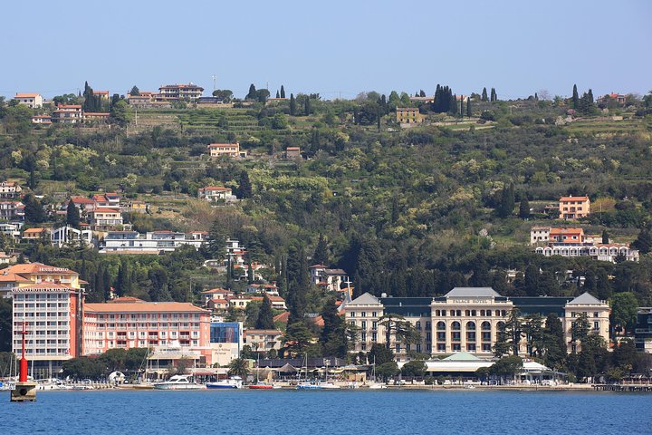 Panoramic Piran and Salt Pans: E-Bike Boutique Tour