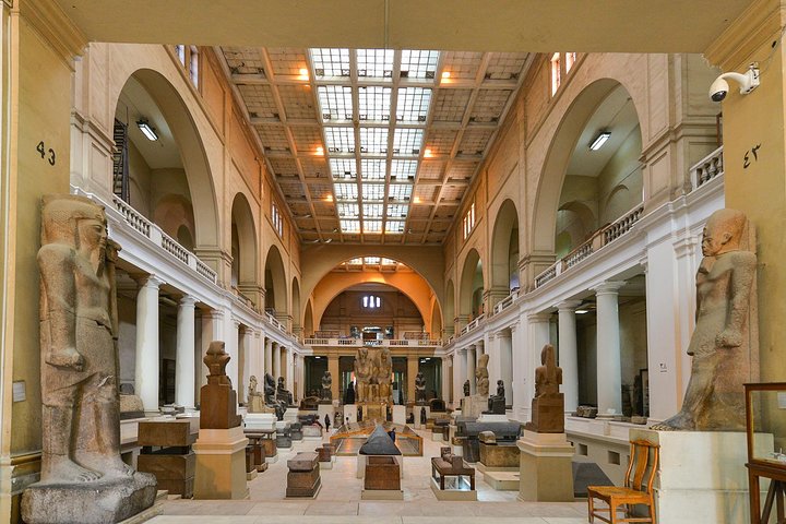 Cairo Top Tour Visit old Egyptian Museum