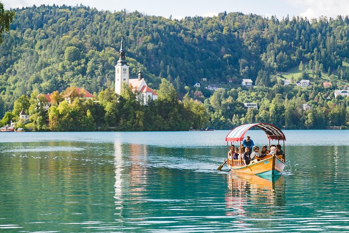 A day in Alpine Slovenia: Lakes Bled, Bohinj & Vintgar Gorge