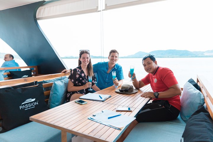 Luxury Boat to James Bond Islands with Lunch and Sunset Dinner