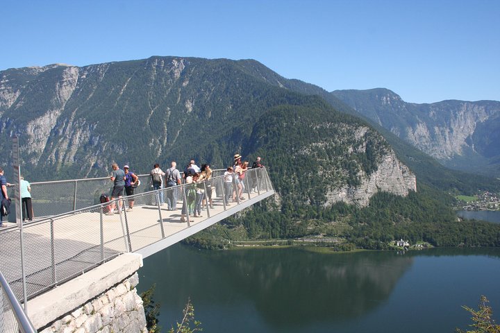 Hallstatt Guided Day Trip from Vienna With Boat Ride Option