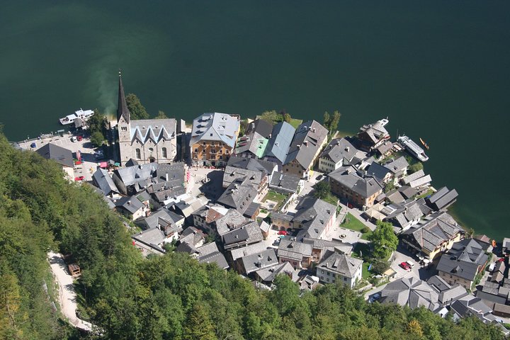 Hallstatt Guided Day Trip from Vienna With Boat Ride Option