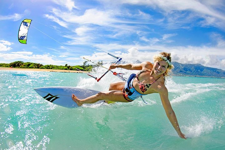 Kiteboarding Lessons in Kite Republic School